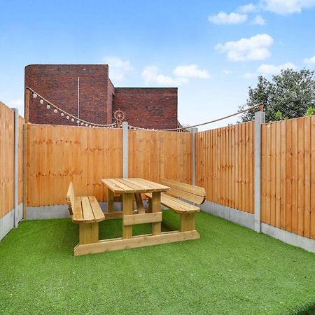 Sixtysix By Sorted Stay Southend-on-Sea Exterior photo